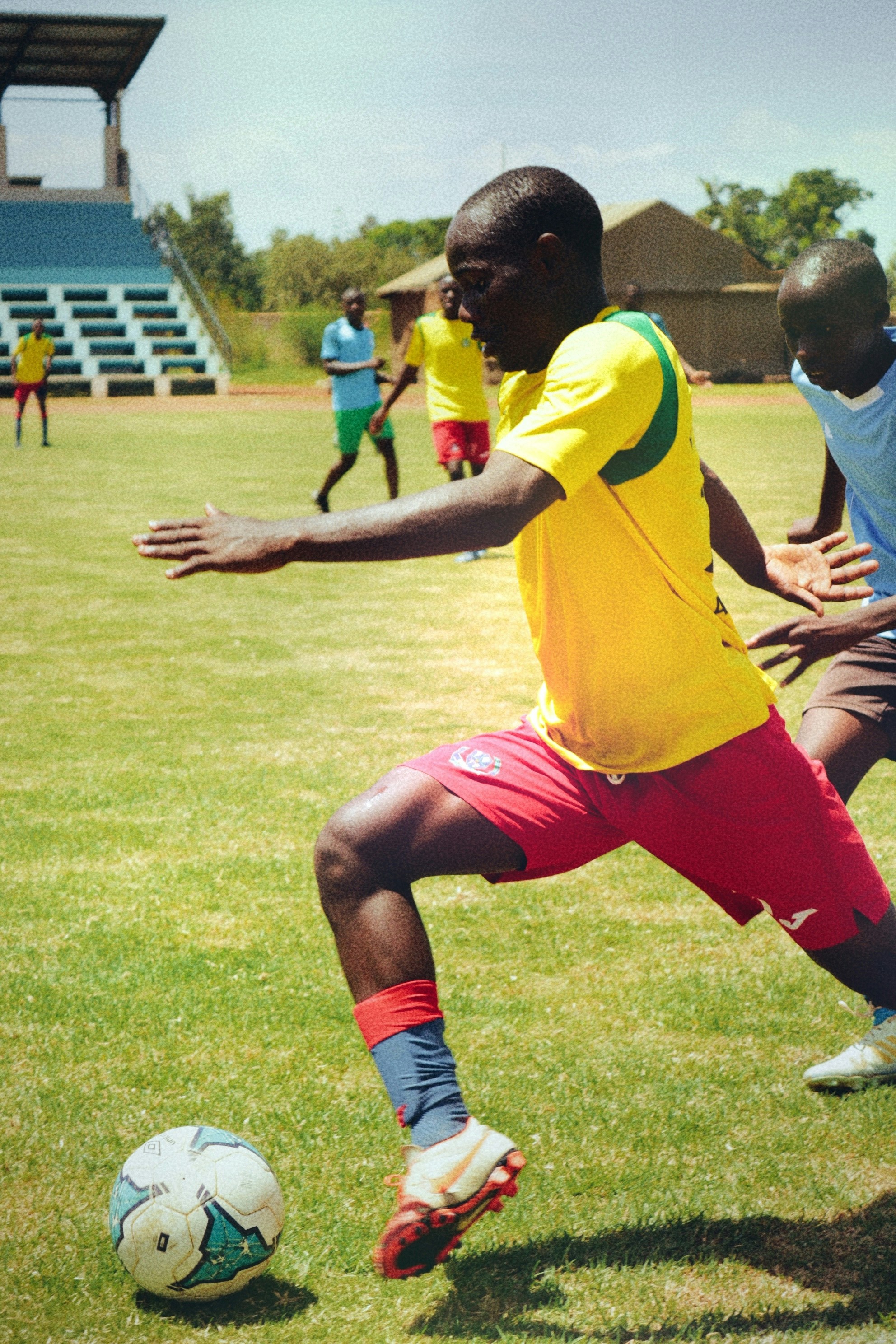 Neno Urban FC player in action